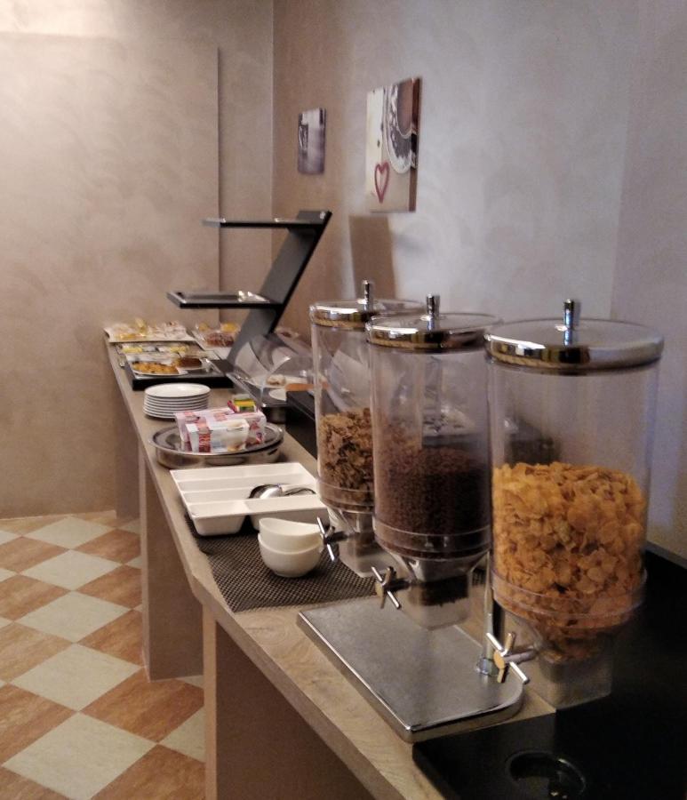 Park Hotel Italia テッツェ・スル・ブレンタ エクステリア 写真